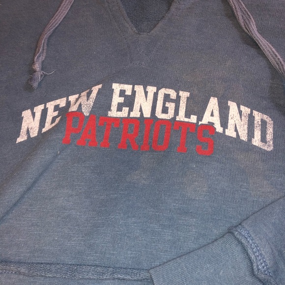 New England Patriots Fitted Hoodie - Picture 2 of 6